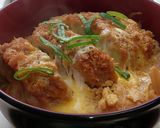 A picture of step 5 of Pork Cutlet Rice Bowl Using Mentsuyu.