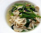 A picture of step 7 of Spinach And Mushroom Soup.