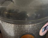 Foto langkah ke 4 dari resep Nasi Ayam Rice Cooker.