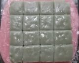Foto langkah ke 1 dari resep 180. Snowskin mooncake isi mochi bunga telang.