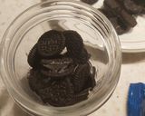 A picture of step 1 of Oreo Shake.