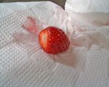 A picture of step 3 of Sparkling Strawberry Confiture.