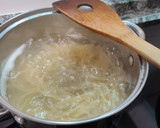 Foto del paso 1 de la receta: Pasta con surimi y salsa de queso Philadelphia