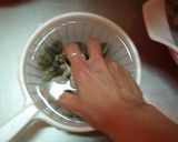 A picture of step 2 of How To Quickly Remove Sand From Manila Clams.