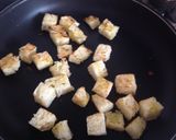 Foto del passaggio 4 della ricetta Zuppa d'aglio con stracciatella d'uovo