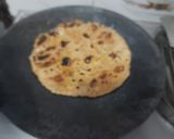 आटे से बनी सिन्धी कोकी (aate se bni sindhi koki recipe in Hindi) रेसिपी चरण 3 फोटो
