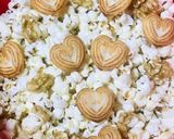 A picture of step 2 of Walnuts & Popcorns snack meal.