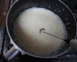 A picture of step 4 of Fragrant Earl Grey Latte.