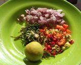 Foto langkah ke 1 dari resep Pindang tongkol masak sambal matah.