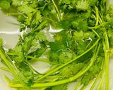 Hình bước làm 3 của món Bún dọc mùng
