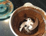 A picture of step 1 of Nutella Ice cream cheesecake.