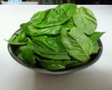 A picture of step 1 of Basil Sauce Pesto Genovese.