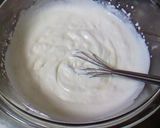 A picture of step 5 of Honey Yogurt Mousse.