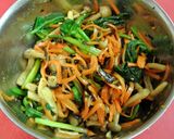 A picture of step 1 of Our Family's Simple Bibimbap.