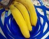 A picture of step 1 of Banana Smoothie.
