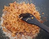 Foto langkah ke 3 dari resep Nasi Goreng Selimut.