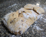 Foto del paso 4 de la receta: PAN Dulce de Navidad con Chips de chocolate y Uvas pasas...!