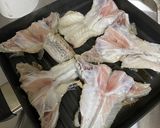 洋蔥加烤魚下巴的食譜步驟1照片