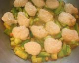 A picture of step 6 of Jal Bhara Chichinga / Steamed fritters in Snake Gourd curry.