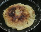 Foto del paso 6 de la receta: Tortilla de salchichas, pimiento y queso