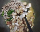 Foto langkah ke 4 dari resep Usus kentang daun jeruk.