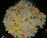 Shrimp, Egg and Pea fried rice recipe step 15 photo