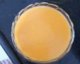 A picture of step 3 of Mango panna cotta.