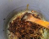 A picture of step 4 of Mutton Roghan josh.