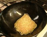 A picture of step 4 of Seafood Chow Mein.