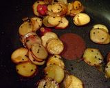 A picture of step 4 of Daigaku-Imo Style Sweet Potato Kinpira.
