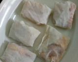 Foto langkah ke 9 dari resep Lumpia jagung enak pedas.