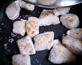A picture of step 3 of Soft Stewed Chicken and Daikon Radish.
