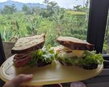 Foto langkah ke 7 dari resep Sourdough bread sandwich with chicken barbeque.