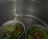 Foto langkah ke 3 dari resep Telur Kukus Sayur (Egg Muffin Diet).