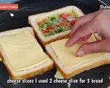 A picture of step 3 of EGG cheese Toast.