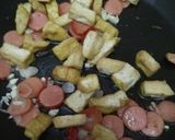 Foto langkah ke 2 dari resep Tumis buncis tahu sosis(menu anak).