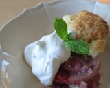 A picture of step 11 of Peach, Berry and Pear Cobbler.