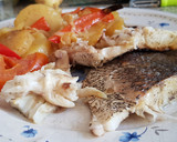 Foto del paso 5 de la receta: Corvina al horno con Patatas y Verduritas