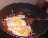 Foto langkah ke 2 dari resep Telur cha cha.