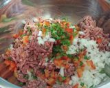 A picture of step 1 of Spicy Bacon Avacado Cheeseburger.