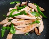A picture of step 2 of Stir Fried Fish Sausages with Sesame Flavor.