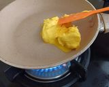 Foto langkah ke 3 dari resep Belgian Yeast Waffle.