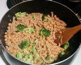 A picture of step 5 of Rotini with Broccoli and Chickpeas.