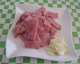A picture of step 1 of Easy Carbonara with Processed Cheese.