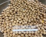 A picture of step 1 of Homemade Hummus.