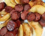 A picture of step 4 of Sausage and Apples.