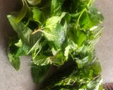 Hình bước làm 2 của món Salad bơ & hạt quinoa