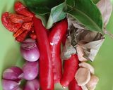 Foto langkah ke 2 dari resep Sambal goreng kentang telur puyuh.