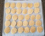 A picture of step 7 of Cheese Crispies.