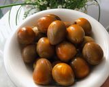 Hình bước làm 4 của món Trứng cút xông khói